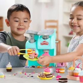 Play-Doh Kitchen gyurmakávézó kávégéppel