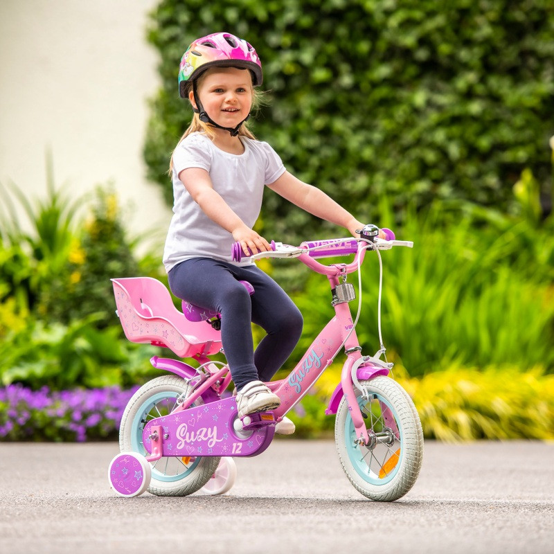 Smyths Toys 12 colos Suzy gyerekkerékpár kiegészítő kerekekkel, rózsaszín, fő nézet