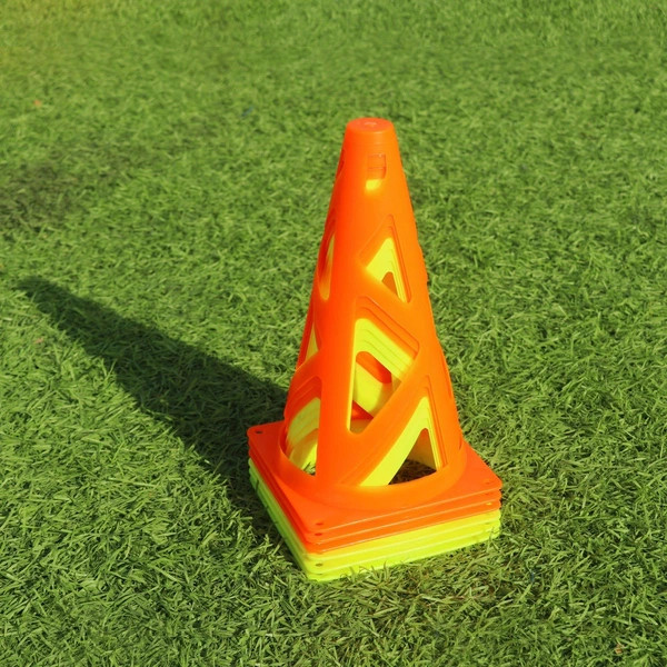 Futball pilonok, 6 darabos készlet – alternatív kép 2