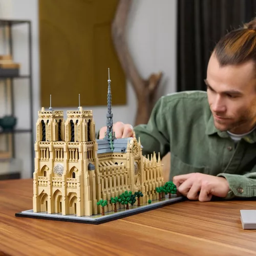 LEGO 21061 Architecture A párizsi Notre Dame