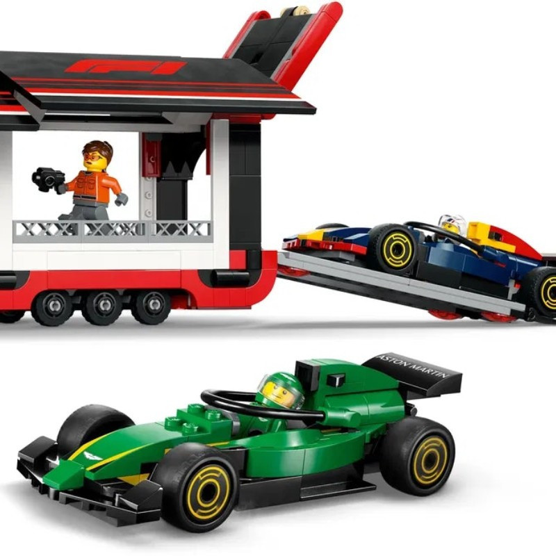 LEGO 60445 City F1 transzporter RB20 és AMR24 F1 versenyautókkal – alternatív kép 3