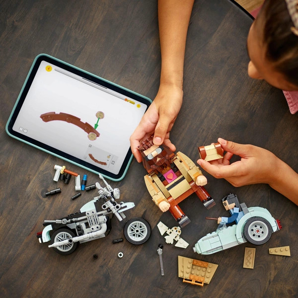 LEGO Harry Potter Hagrid és Harry motoros túrája 76443 – alternatív kép 3