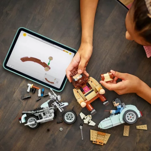 LEGO Harry Potter Hagrid és Harry motoros túrája 76443