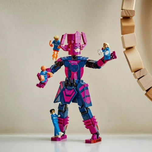 LEGO Marvel Super Heroes Fantasztikus Négyes Galactus ellen építőfigura 76316