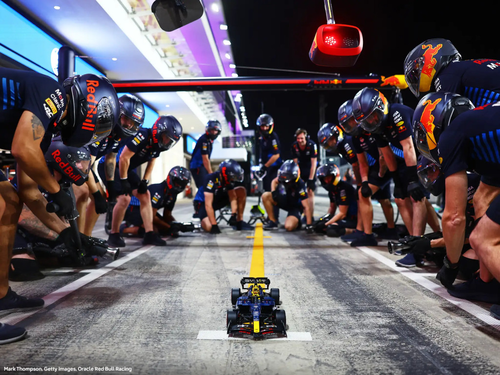 LEGO Technic Oracle Red Bull Racing RB20 F1 versenyautó 42206 – alternatív kép 1