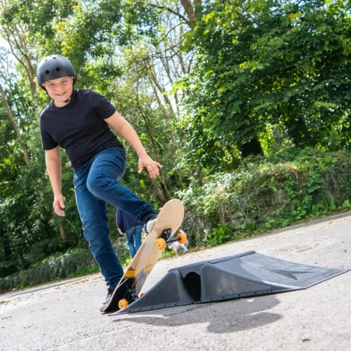 Többfunkciós rámpa gördeszkához, BMX-hez, rollerhez és egyebekhez, Többszínű