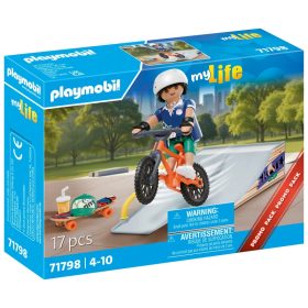 PLAYMOBIL életem 71798 gördeszka rámpával