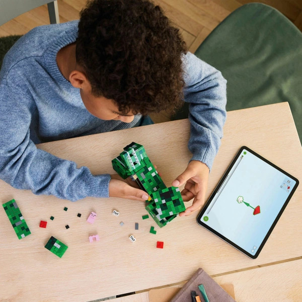 LEGO Minecraft A kúszónövény 21276 – alternatív kép 3