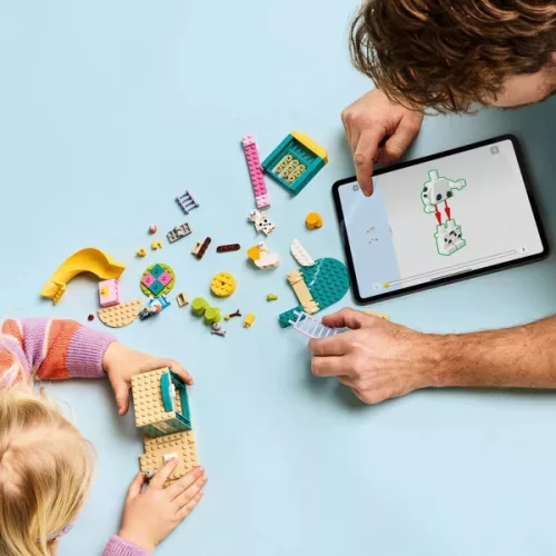 LEGO Bluey Bluey és Chloe a játszótéren 11201