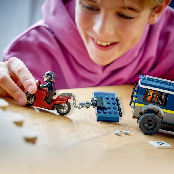 LEGO City Fogolyszállító jármű 60479 – alternatív kép 3