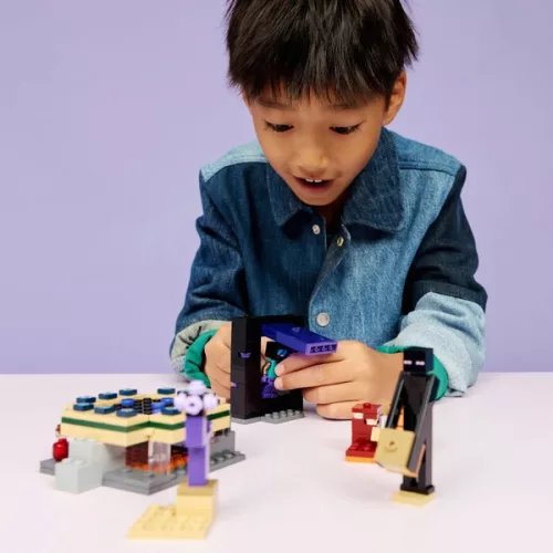 LEGO Minecraft Utazás az Alvilág és Vég Portálján keresztül 21584