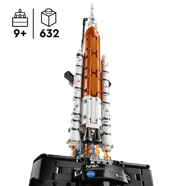 LEGO Technic NASA Artemis SLS nehéz teherbírású rakéta 42221 – alternatív kép 2