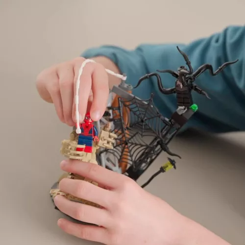 LEGO Marvel Super Heroes Nagy leszámolás: Pókember vs. Homokember 76334