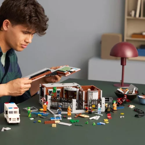 LEGO DC Super Heroes Arkham Elmegyógyintézet 76300