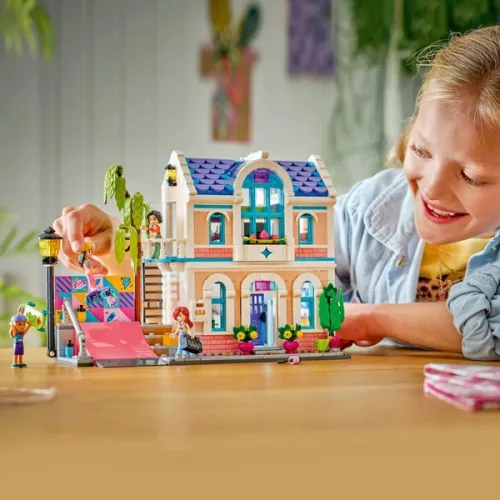 LEGO Friends Liann családi háza 42687