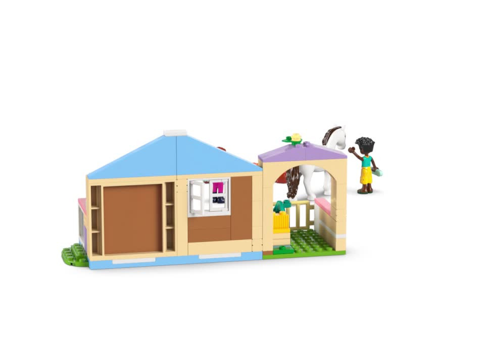 LEGO Friends Állatklinika 42696 – alternatív kép 2