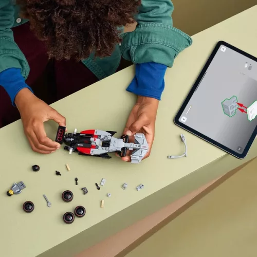 LEGO Speed ​​Champions Audi Revolut F1 Team R26 versenyautó 77259