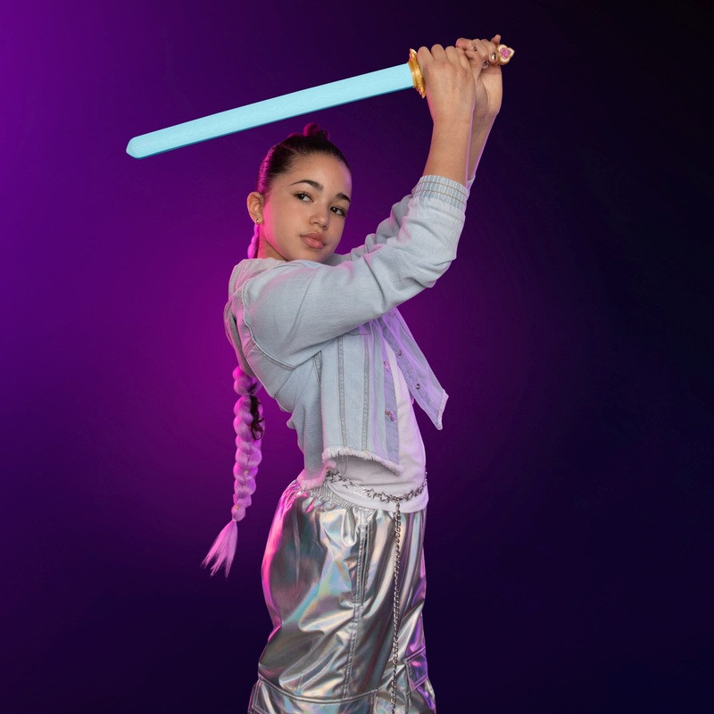 Nerf x KPop Demon Hunters Rumis Four Tiger Sword 60 cm – alternatív kép 2