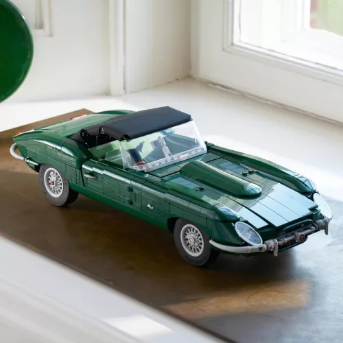 LEGO Icons 11381 Jaguar E-Type