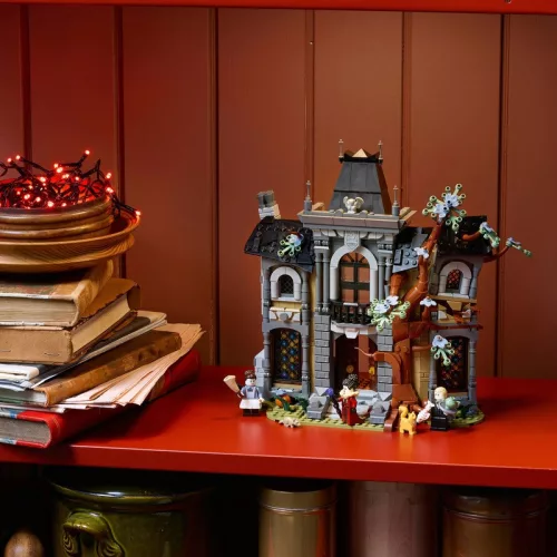 LEGO Icons 11383 Polgármesteri villa