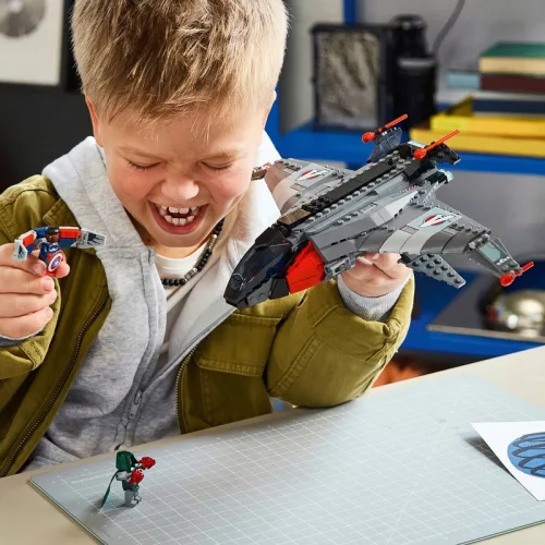 LEGO Marvel Super Heroes 76347 Avengers: Doomsday Quinjet