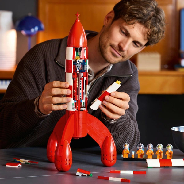 LEGO Ideas Tintin holdrakétája 21367 – alternatív kép 3