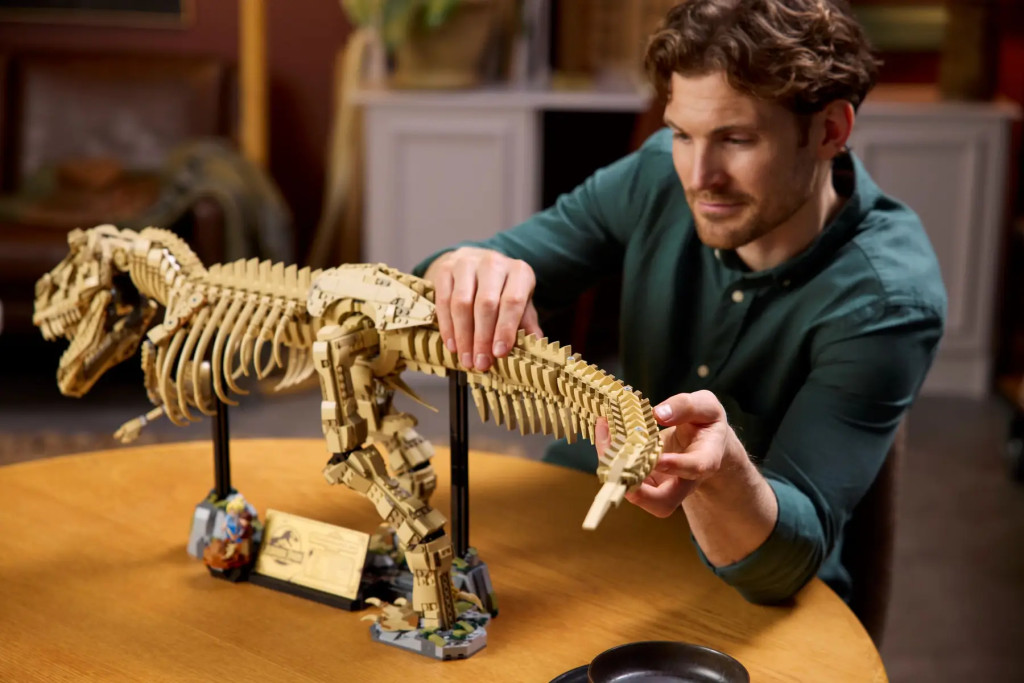 LEGO 76968 Jurassic World Dinoszaurusz fosszíliák – Tyrannosaurus rex – alternatív kép 2
