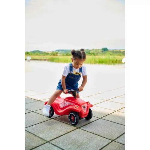 BIG Bobby Car klasszikus ráülős autó piros